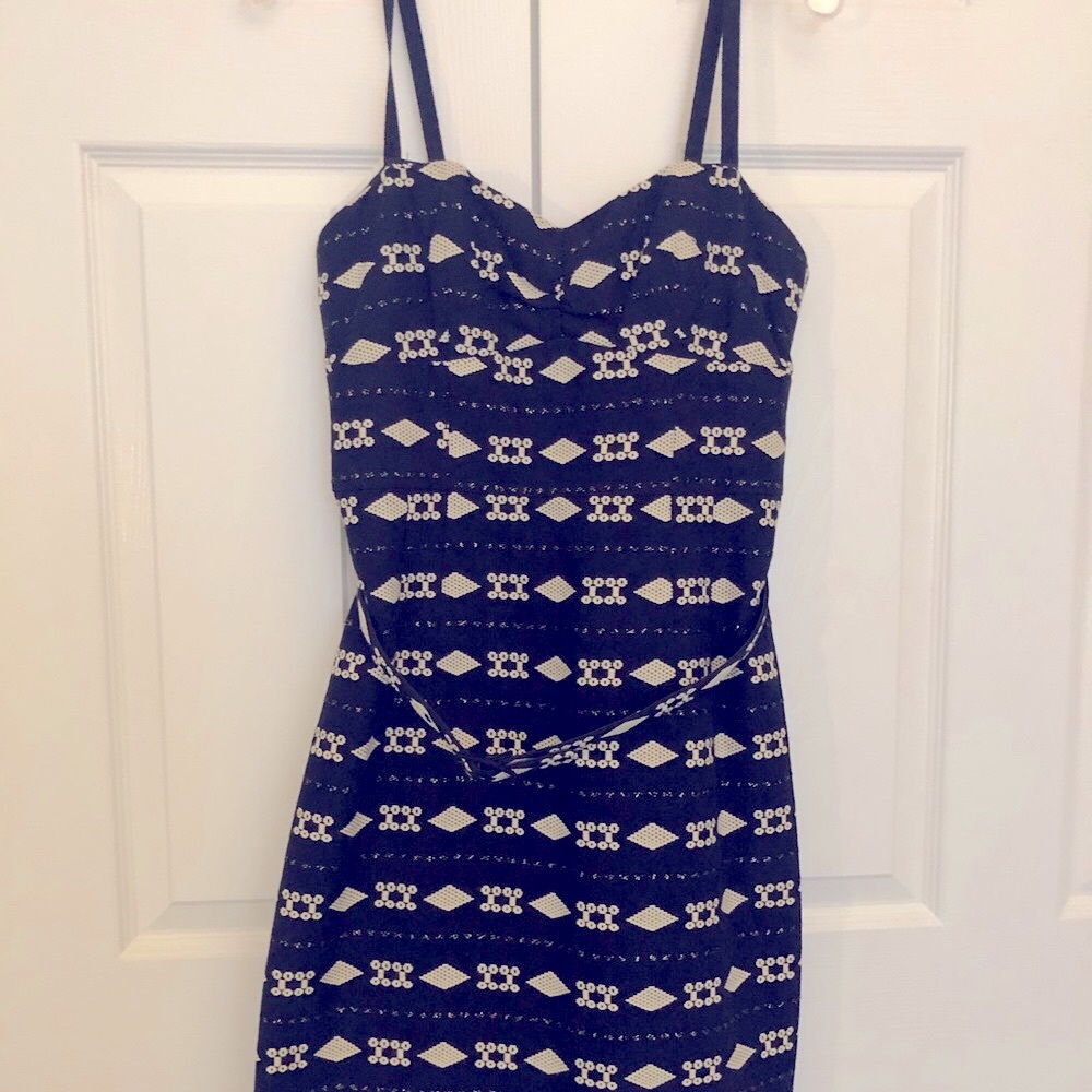 Asmetric pattern design strap dress